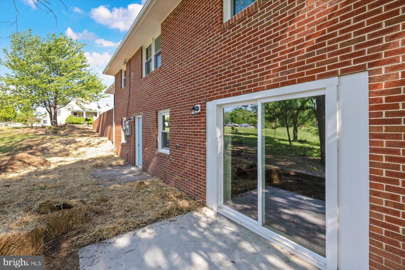 451 TRUSLOW RD, FREDERICKSBURG, Virginia 22405, 2 Bedrooms Bedrooms, 5 Rooms Rooms,1 BathroomBathrooms,Residential,For sale,451 TRUSLOW RD,VAST2037866 MLS # VAST2037866