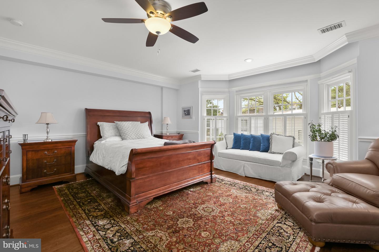 209 10TH ST SE, WASHINGTON, District Of Columbia 20003, 4 Bedrooms Bedrooms, ,3 BathroomsBathrooms,Residential,For sale,209 10TH ST SE,DCDC2196906 MLS # DCDC2196906