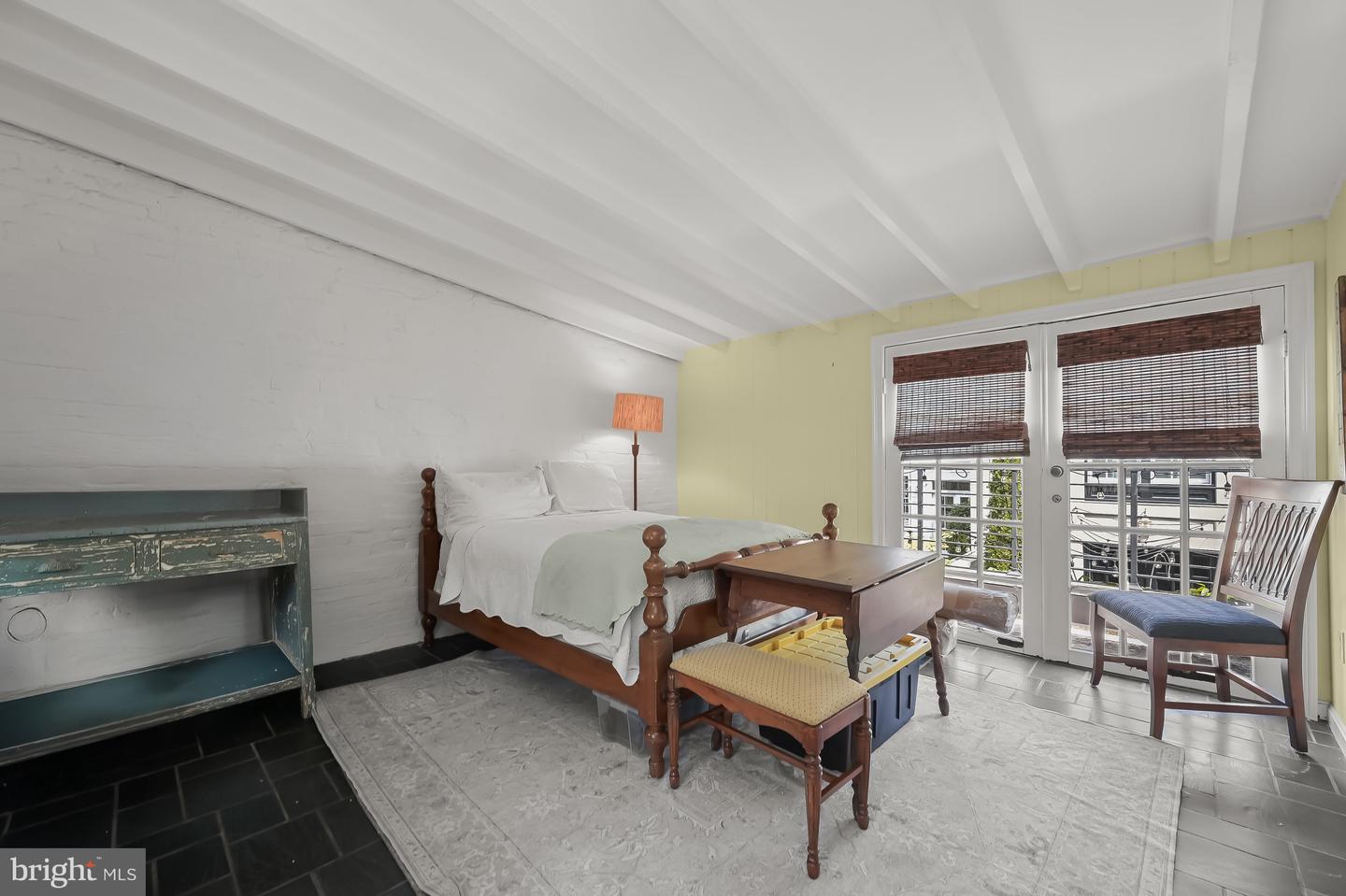 209 10TH ST SE, WASHINGTON, District Of Columbia 20003, 4 Bedrooms Bedrooms, ,3 BathroomsBathrooms,Residential,For sale,209 10TH ST SE,DCDC2196906 MLS # DCDC2196906