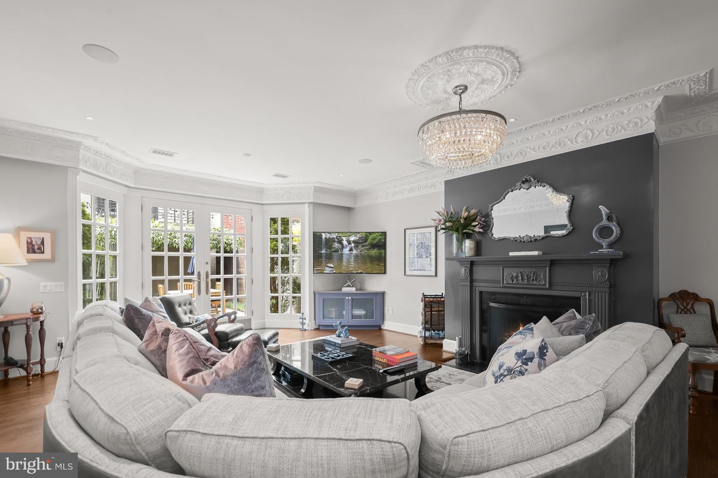 209 10TH ST SE, WASHINGTON, District Of Columbia 20003, 4 Bedrooms Bedrooms, ,3 BathroomsBathrooms,Residential,For sale,209 10TH ST SE,DCDC2196906 MLS # DCDC2196906