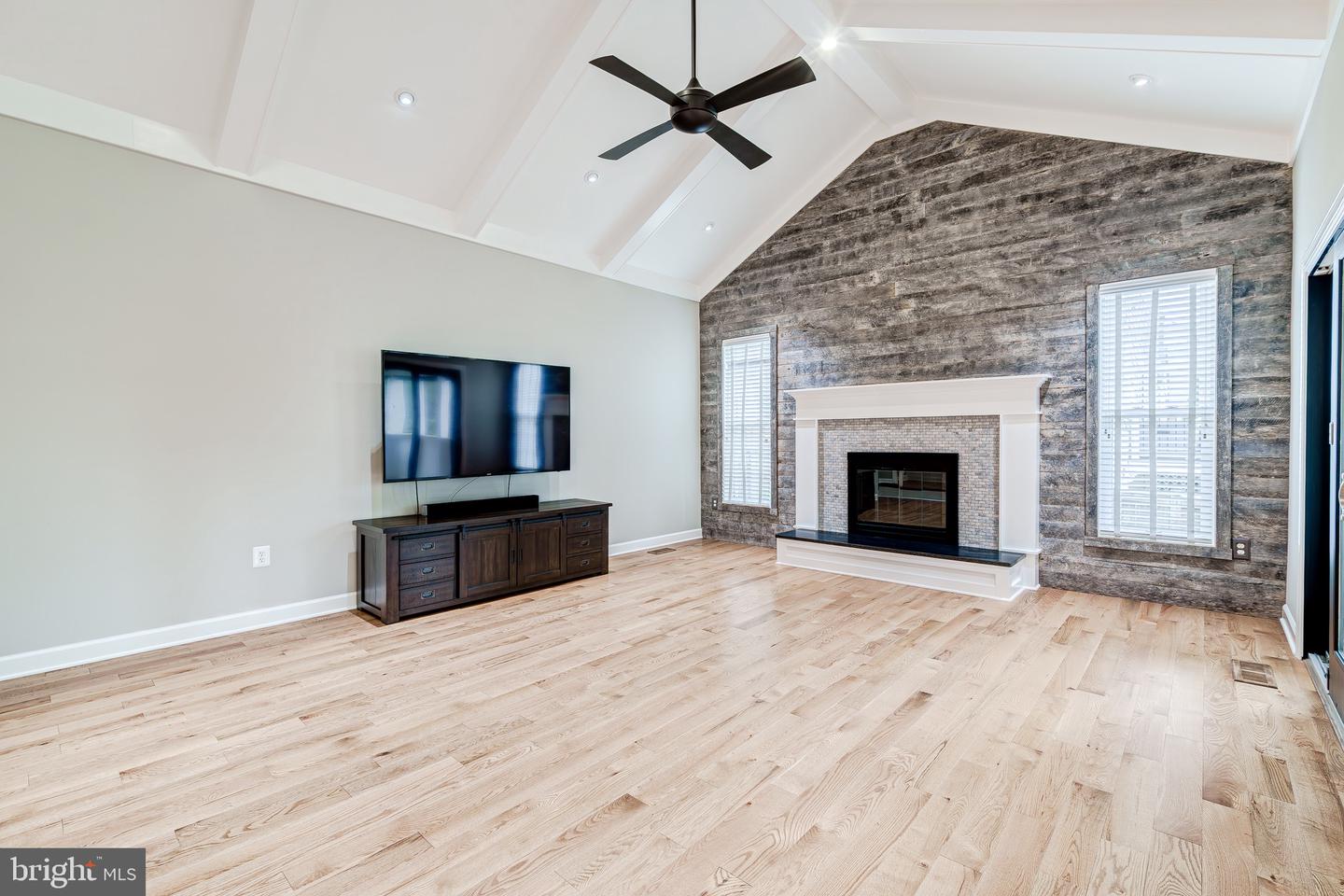 1303 CAMPBELL CT NE, LEESBURG, Virginia 20176, 4 Bedrooms Bedrooms, ,3 BathroomsBathrooms,Residential,For sale,1303 CAMPBELL CT NE,VALO2094594 MLS # VALO2094594
