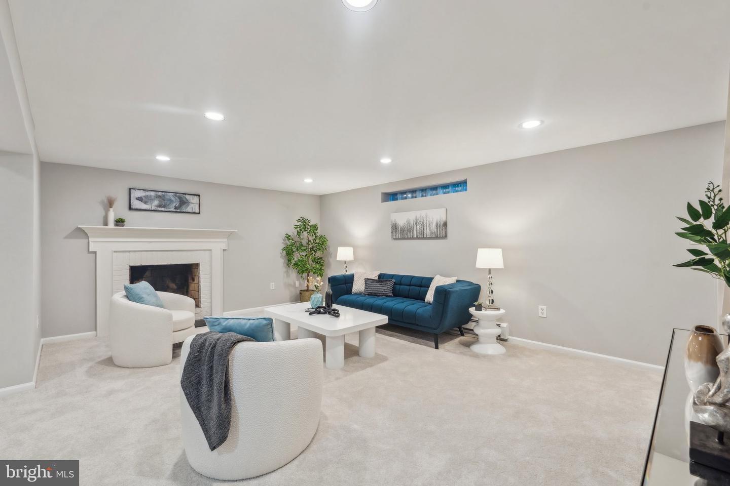 7903 OLD FALLS RD, MCLEAN, Virginia 22102, 5 Bedrooms Bedrooms, ,4 BathroomsBathrooms,Residential,For sale,7903 OLD FALLS RD,VAFX2236092 MLS # VAFX2236092