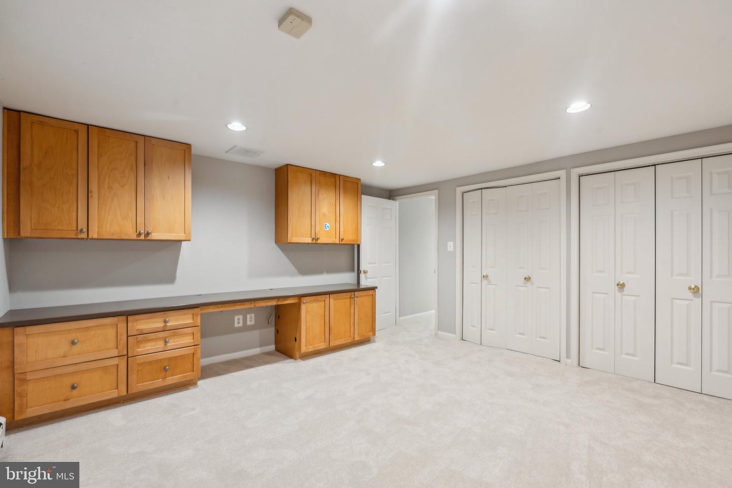 7903 OLD FALLS RD, MCLEAN, Virginia 22102, 5 Bedrooms Bedrooms, ,4 BathroomsBathrooms,Residential,For sale,7903 OLD FALLS RD,VAFX2236092 MLS # VAFX2236092