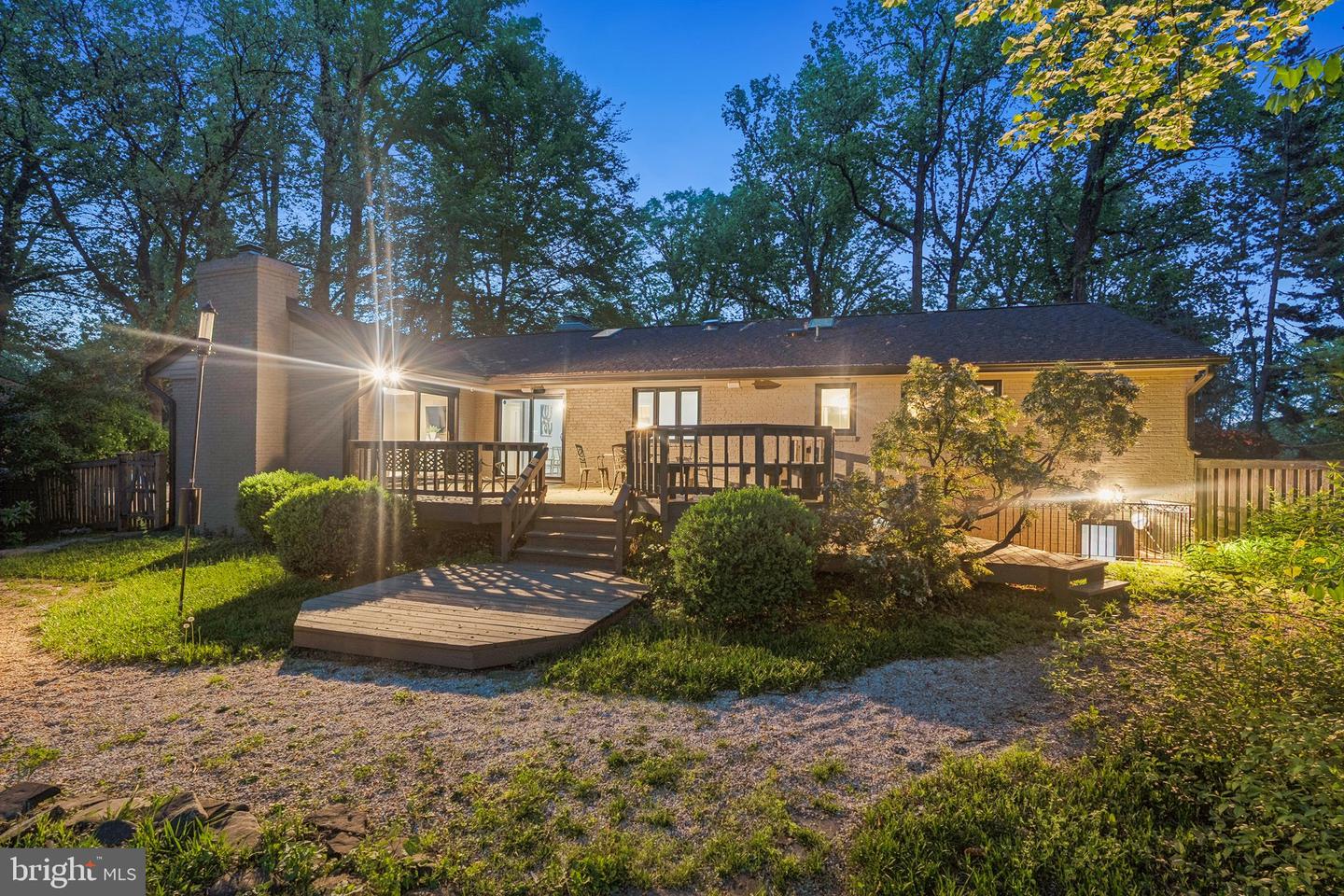 7903 OLD FALLS RD, MCLEAN, Virginia 22102, 5 Bedrooms Bedrooms, ,4 BathroomsBathrooms,Residential,For sale,7903 OLD FALLS RD,VAFX2236092 MLS # VAFX2236092