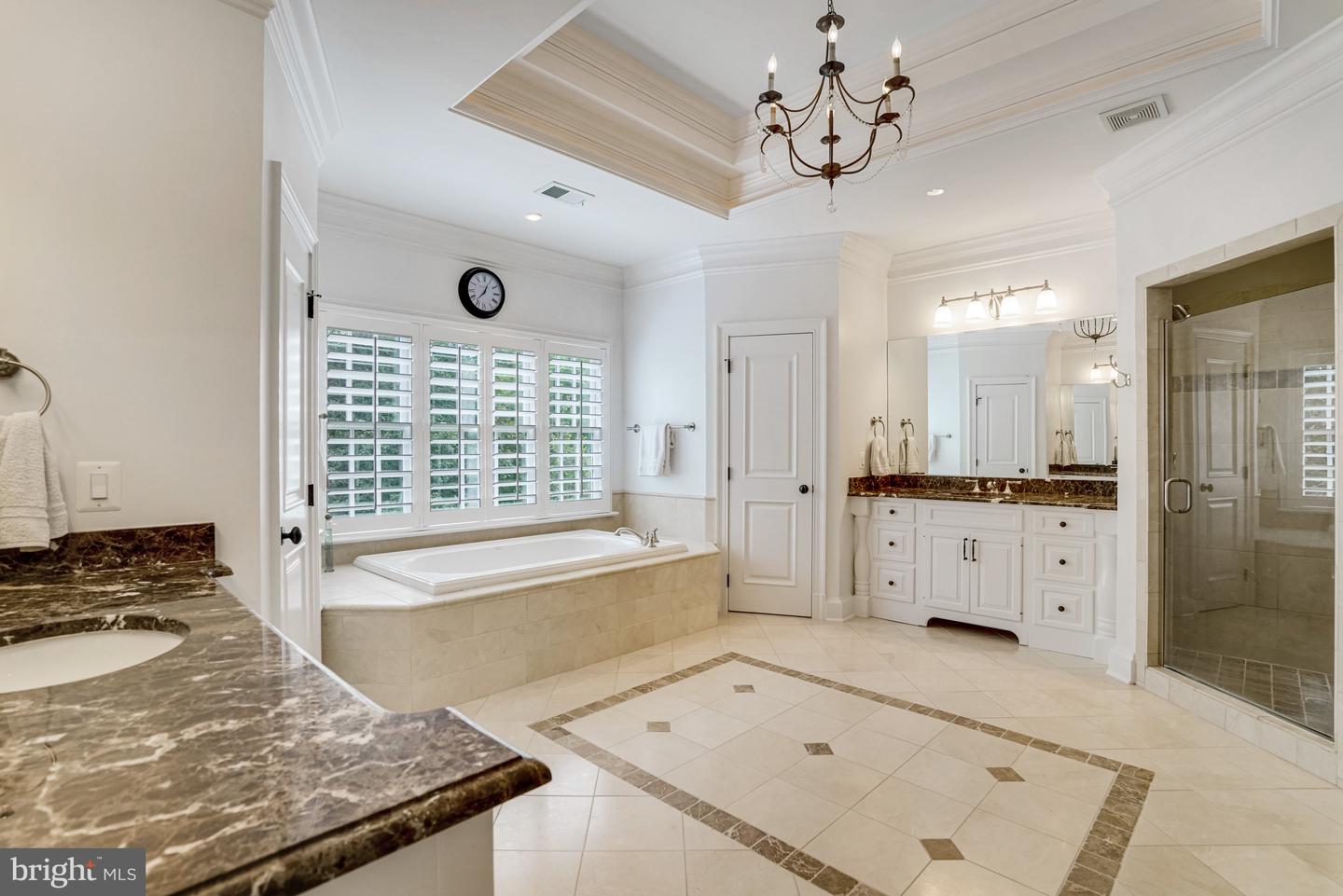 2501 N LINCOLN ST, ARLINGTON, Virginia 22207, 5 Bedrooms Bedrooms, ,5 BathroomsBathrooms,Residential,For sale,2501 N LINCOLN ST,VAAR2056474 MLS # VAAR2056474