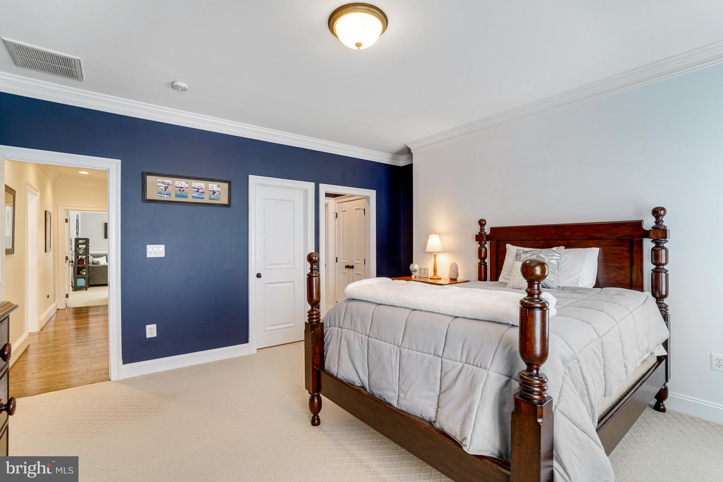 2501 N LINCOLN ST, ARLINGTON, Virginia 22207, 5 Bedrooms Bedrooms, ,5 BathroomsBathrooms,Residential,For sale,2501 N LINCOLN ST,VAAR2056474 MLS # VAAR2056474