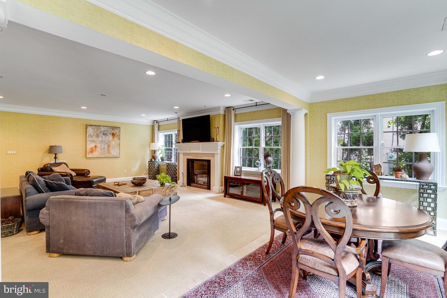2501 N LINCOLN ST, ARLINGTON, Virginia 22207, 5 Bedrooms Bedrooms, ,5 BathroomsBathrooms,Residential,For sale,2501 N LINCOLN ST,VAAR2056474 MLS # VAAR2056474