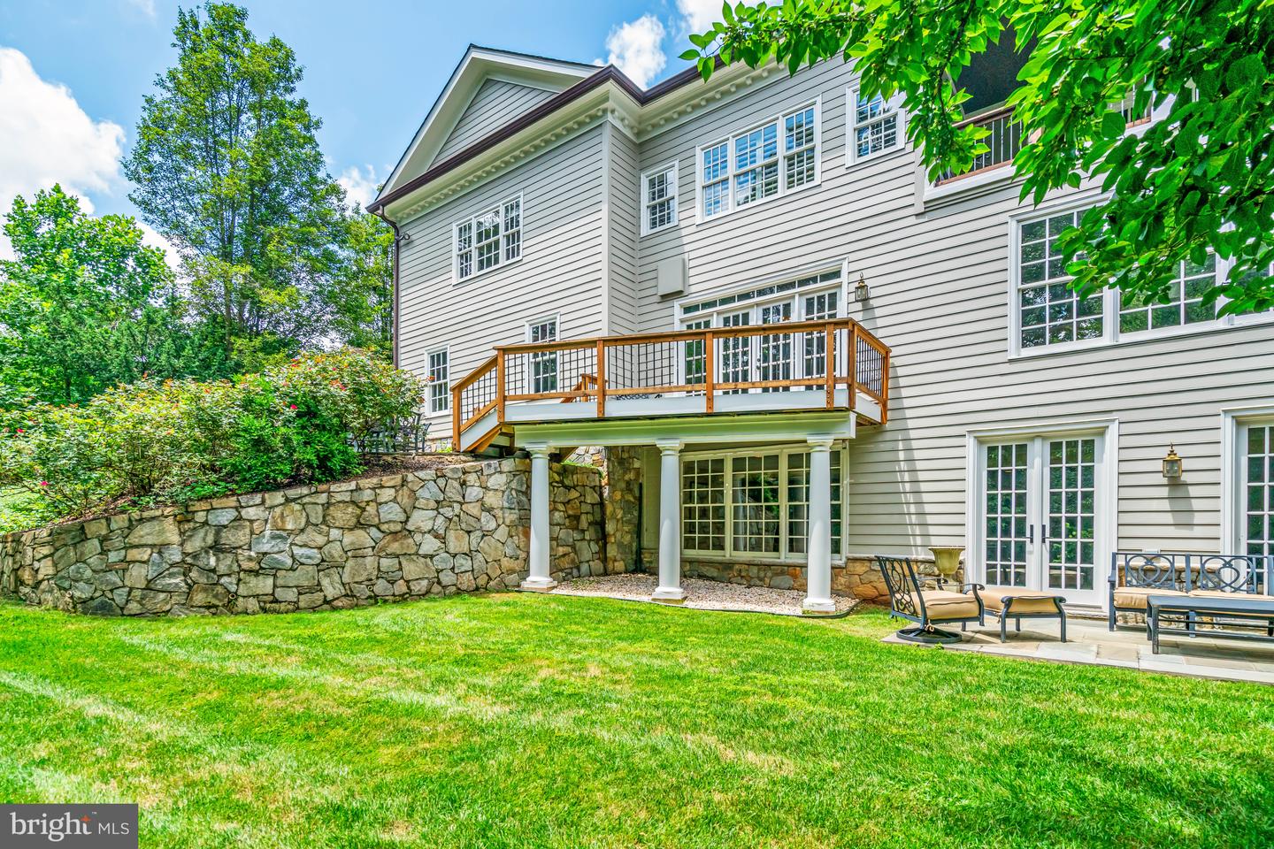 2501 N LINCOLN ST, ARLINGTON, Virginia 22207, 5 Bedrooms Bedrooms, ,5 BathroomsBathrooms,Residential,For sale,2501 N LINCOLN ST,VAAR2056474 MLS # VAAR2056474