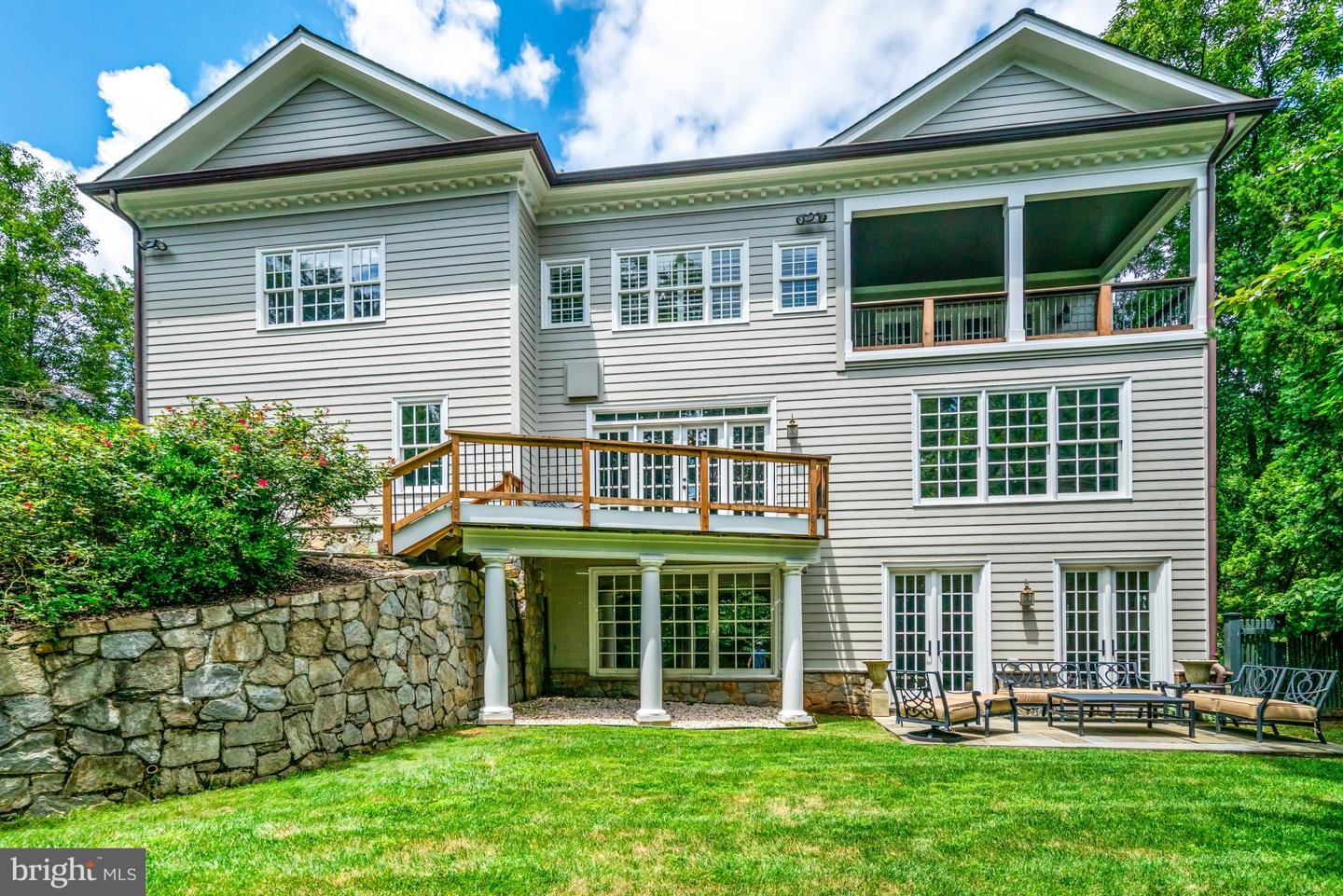 2501 N LINCOLN ST, ARLINGTON, Virginia 22207, 5 Bedrooms Bedrooms, ,5 BathroomsBathrooms,Residential,For sale,2501 N LINCOLN ST,VAAR2056474 MLS # VAAR2056474