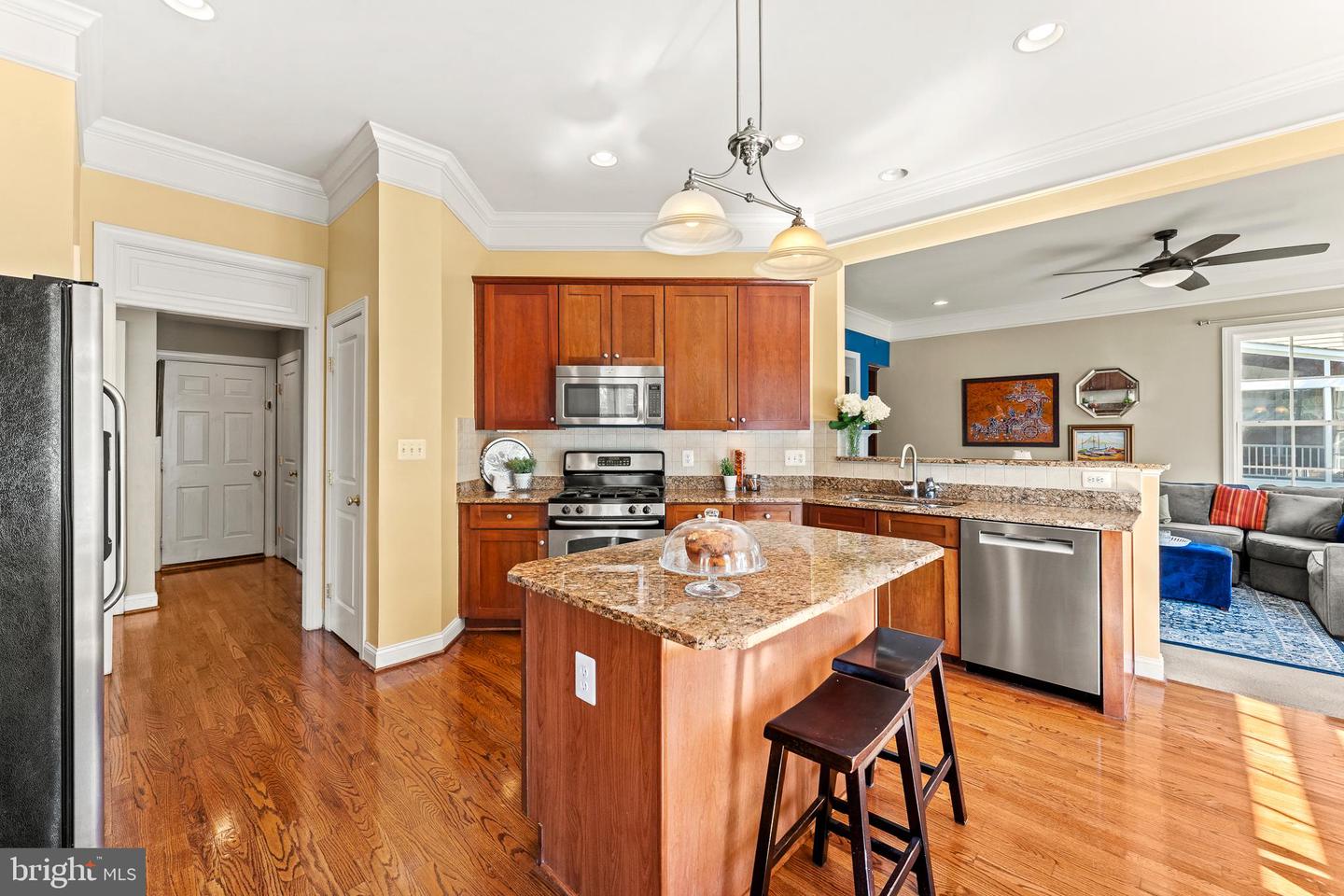 9338 FALLING WATER DR, BRISTOW, Virginia 20136, 5 Bedrooms Bedrooms, ,3 BathroomsBathrooms,Residential,For sale,9338 FALLING WATER DR,VAPW2092786 MLS # VAPW2092786