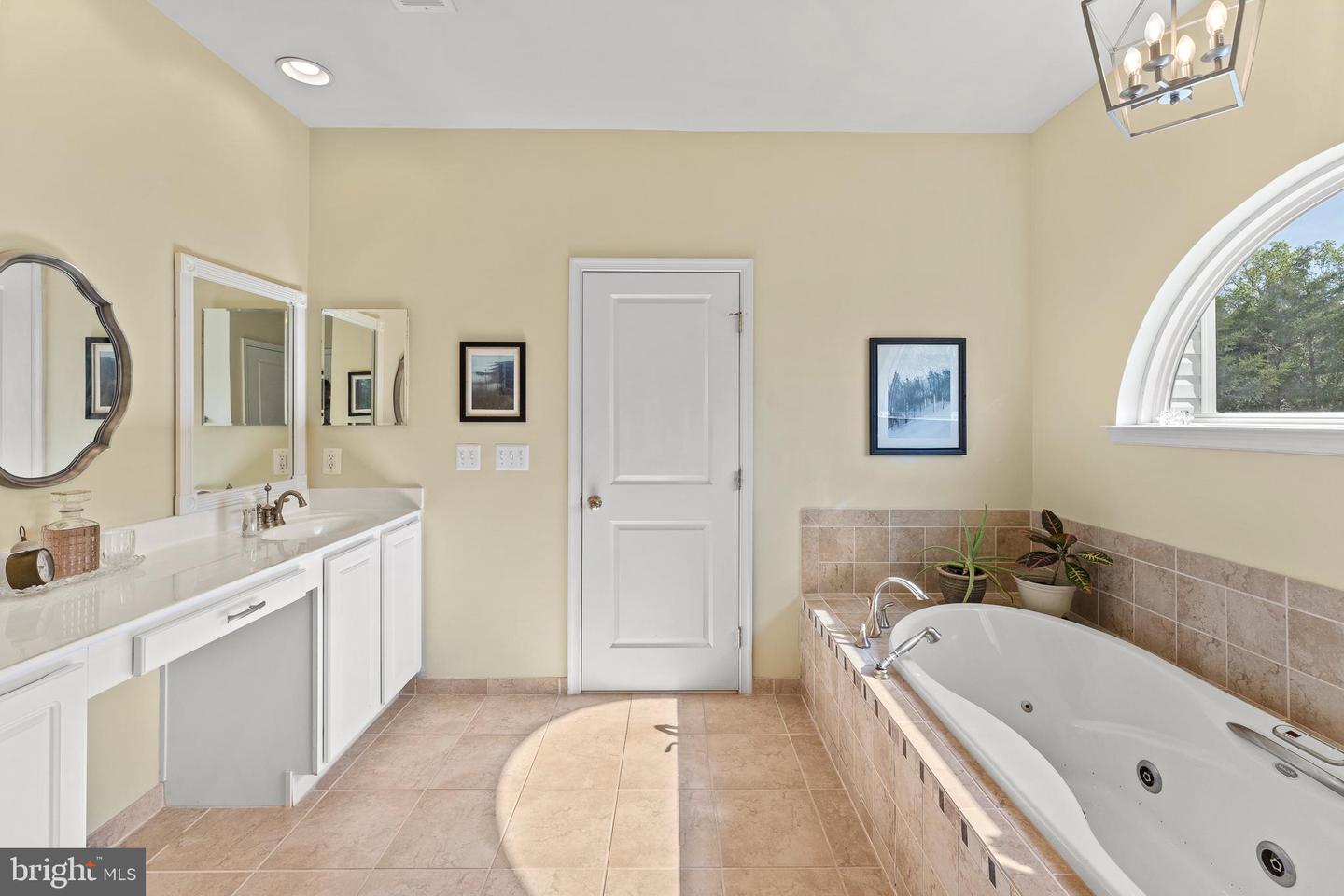 9338 FALLING WATER DR, BRISTOW, Virginia 20136, 5 Bedrooms Bedrooms, ,3 BathroomsBathrooms,Residential,For sale,9338 FALLING WATER DR,VAPW2092786 MLS # VAPW2092786