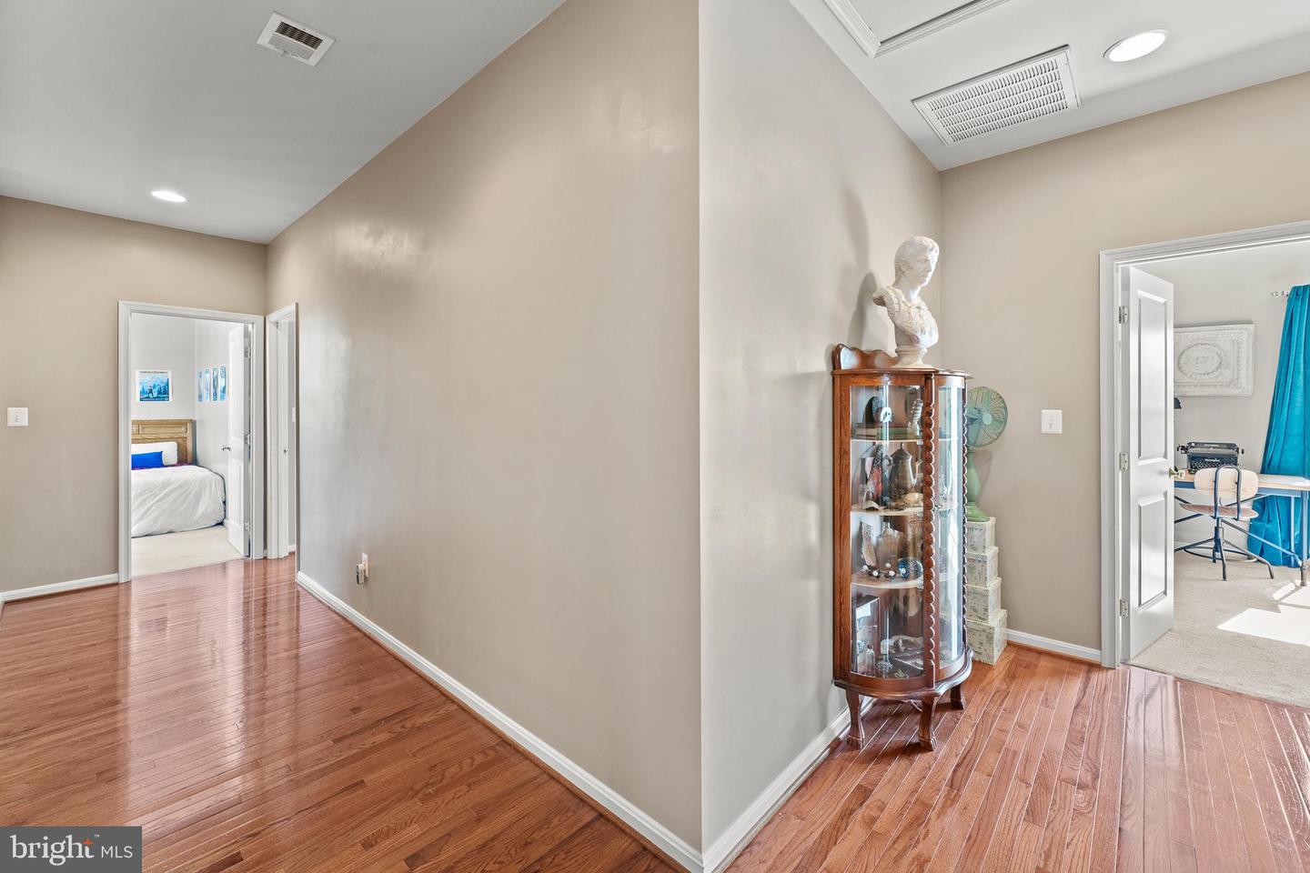 9338 FALLING WATER DR, BRISTOW, Virginia 20136, 5 Bedrooms Bedrooms, ,3 BathroomsBathrooms,Residential,For sale,9338 FALLING WATER DR,VAPW2092786 MLS # VAPW2092786