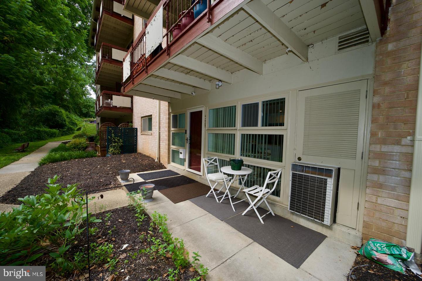 4225-A AMERICANA DR #4225A, ANNANDALE, Virginia 22003, 2 Bedrooms Bedrooms, ,1 BathroomBathrooms,Residential,For sale,4225-A AMERICANA DR #4225A,VAFX2236266 MLS # VAFX2236266
