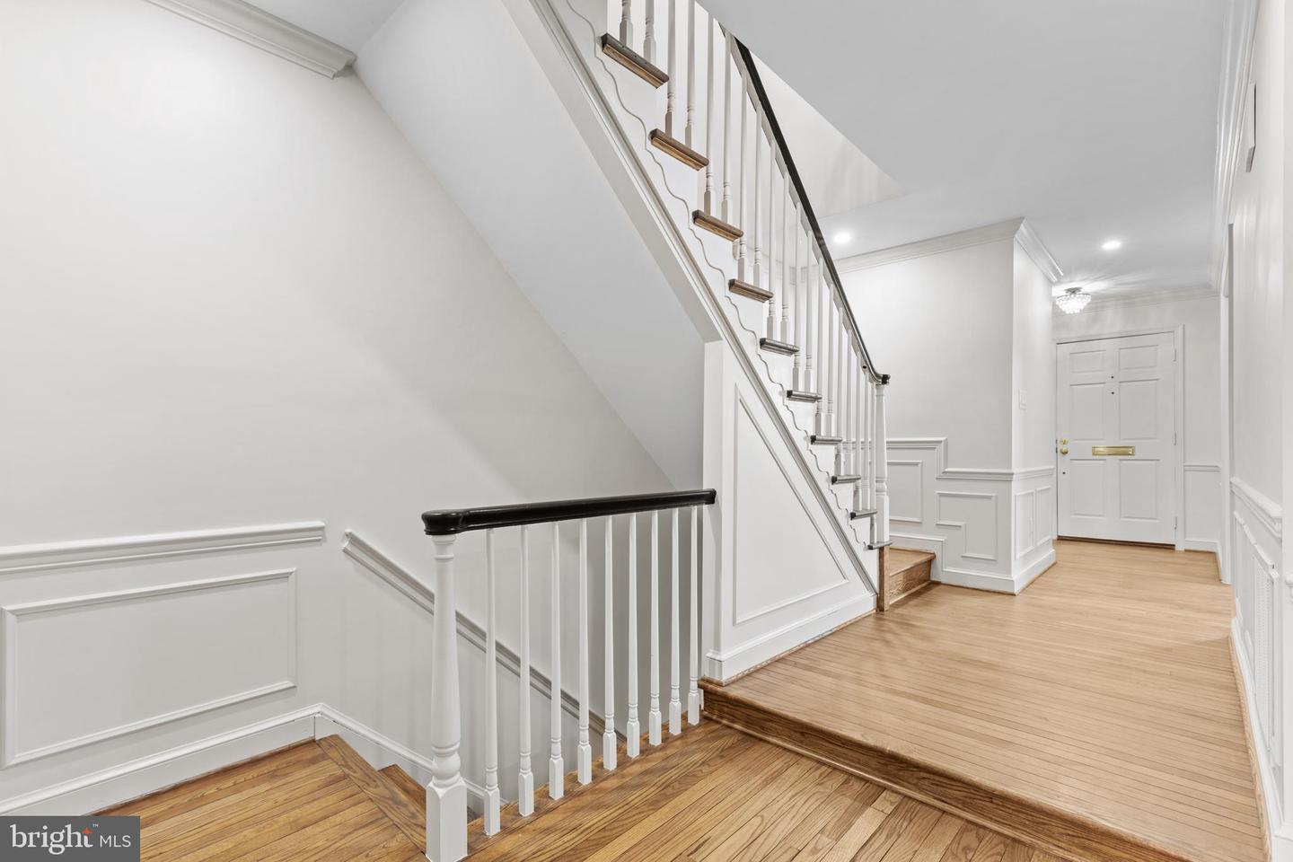 6661 MADISON MCLEAN, MCLEAN, Virginia 22101, 3 Bedrooms Bedrooms, ,3 BathroomsBathrooms,Residential,For sale,6661 MADISON MCLEAN,VAFX2236050 MLS # VAFX2236050