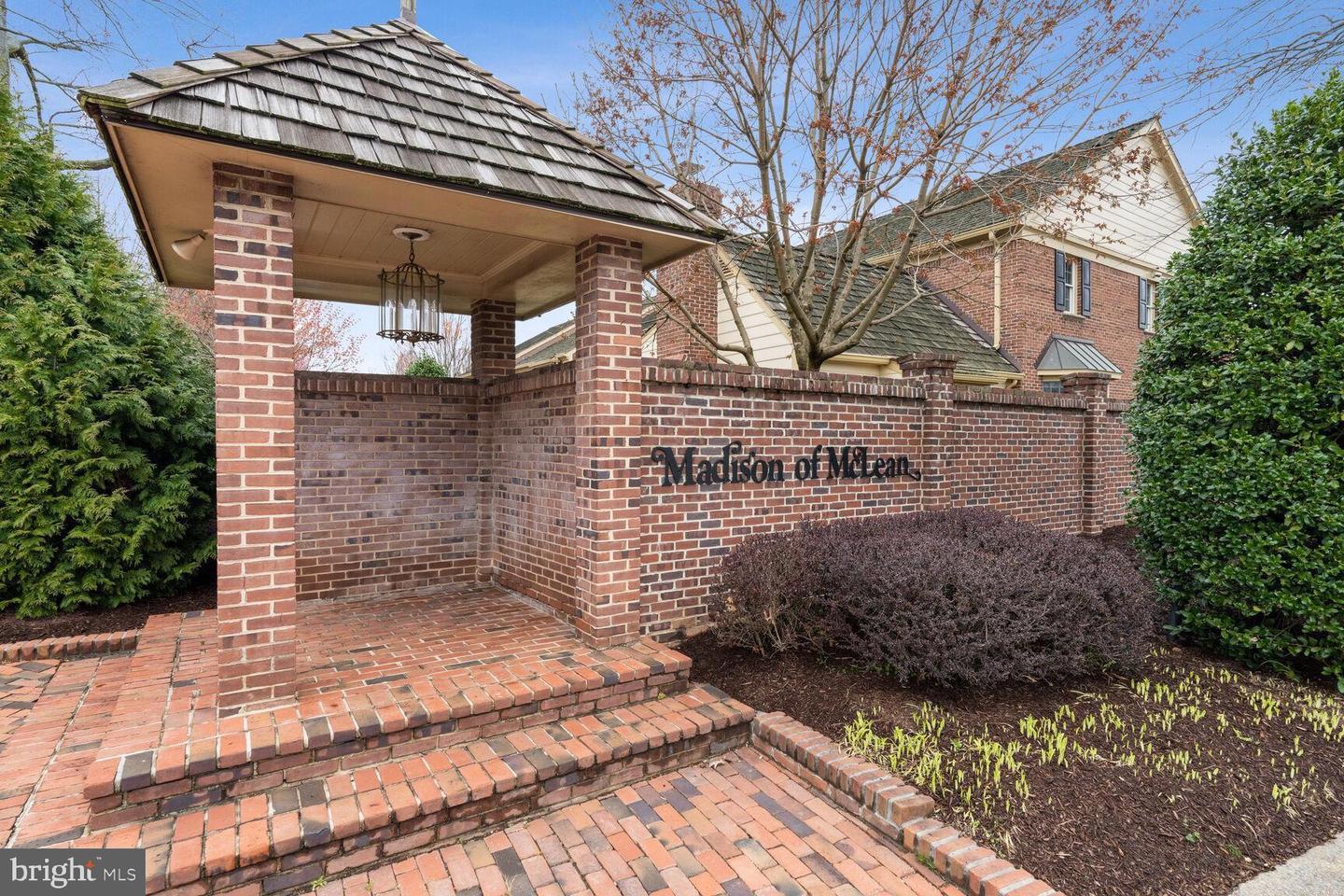 6661 MADISON MCLEAN, MCLEAN, Virginia 22101, 3 Bedrooms Bedrooms, ,3 BathroomsBathrooms,Residential,For sale,6661 MADISON MCLEAN,VAFX2236050 MLS # VAFX2236050