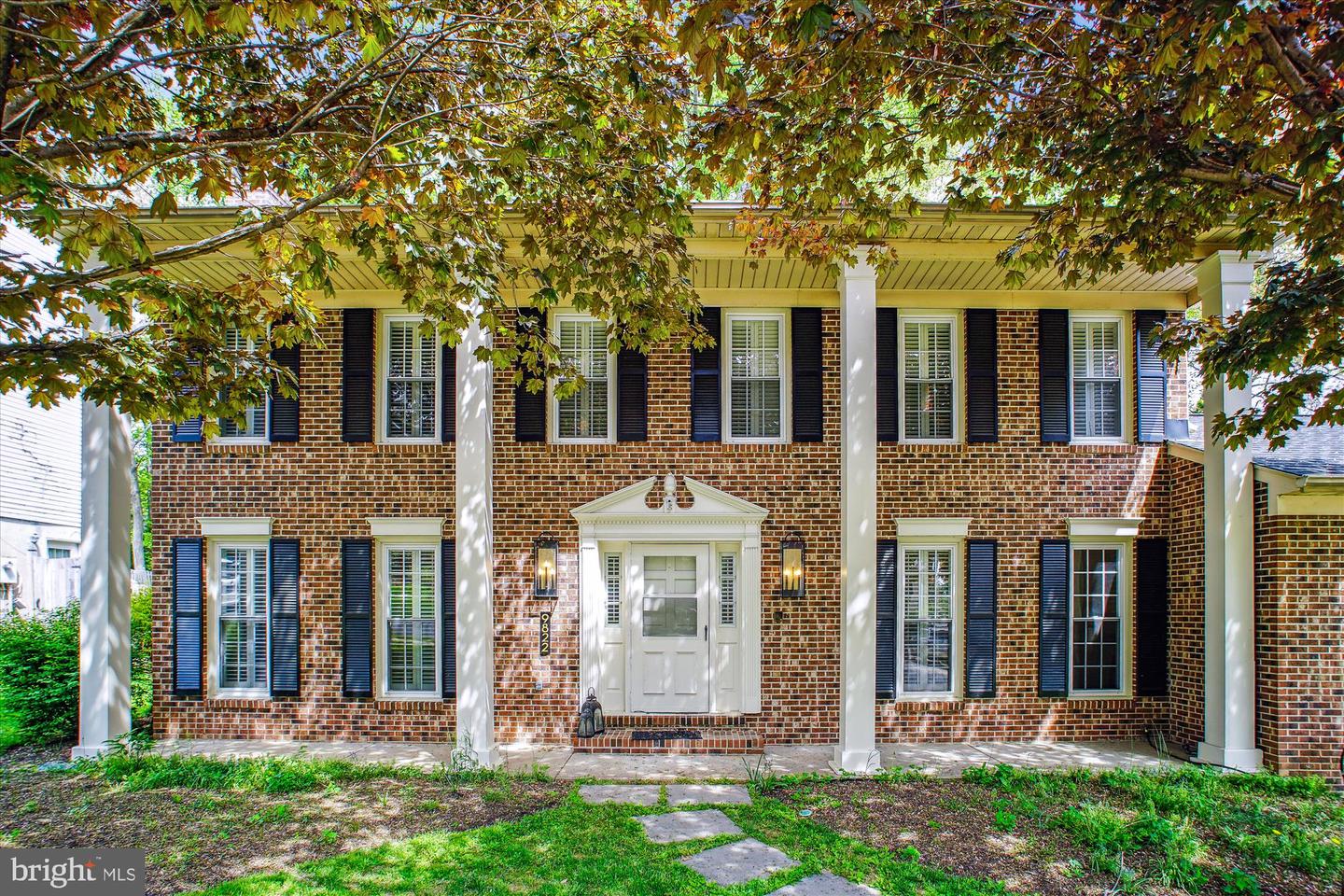 9822 FIVE OAKS RD, FAIRFAX, Virginia 22031, 4 Bedrooms Bedrooms, ,2 BathroomsBathrooms,Residential,For sale,9822 FIVE OAKS RD,VAFX2236112 MLS # VAFX2236112