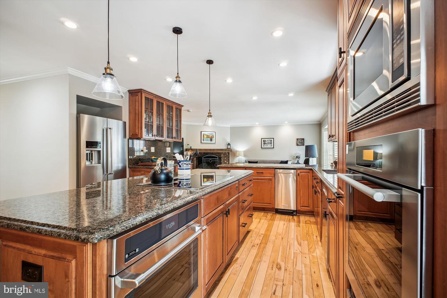 9822 FIVE OAKS RD, FAIRFAX, Virginia 22031, 4 Bedrooms Bedrooms, ,2 BathroomsBathrooms,Residential,For sale,9822 FIVE OAKS RD,VAFX2236112 MLS # VAFX2236112