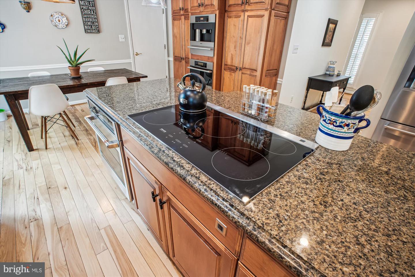 9822 FIVE OAKS RD, FAIRFAX, Virginia 22031, 4 Bedrooms Bedrooms, ,2 BathroomsBathrooms,Residential,For sale,9822 FIVE OAKS RD,VAFX2236112 MLS # VAFX2236112