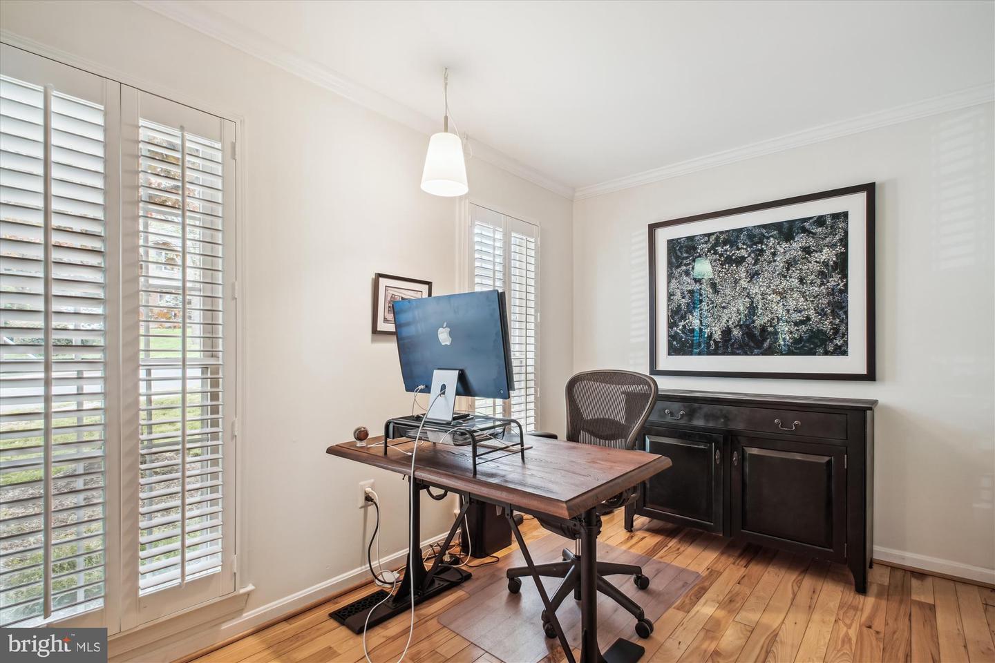 9822 FIVE OAKS RD, FAIRFAX, Virginia 22031, 4 Bedrooms Bedrooms, ,2 BathroomsBathrooms,Residential,For sale,9822 FIVE OAKS RD,VAFX2236112 MLS # VAFX2236112
