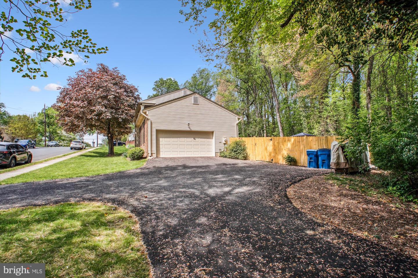 9822 FIVE OAKS RD, FAIRFAX, Virginia 22031, 4 Bedrooms Bedrooms, ,2 BathroomsBathrooms,Residential,For sale,9822 FIVE OAKS RD,VAFX2236112 MLS # VAFX2236112
