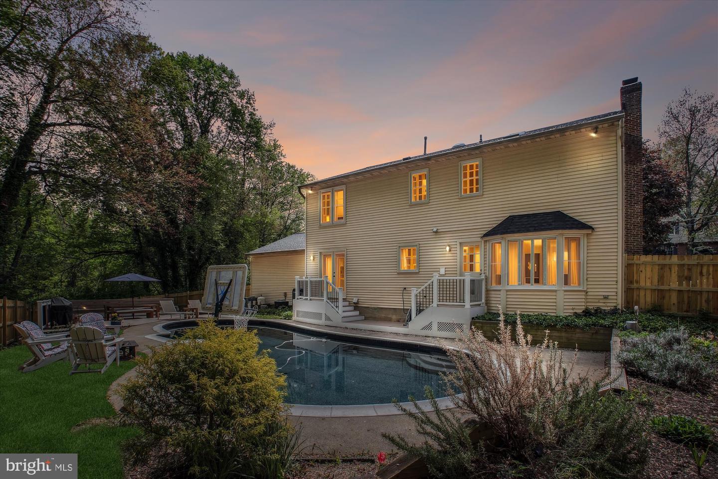 9822 FIVE OAKS RD, FAIRFAX, Virginia 22031, 4 Bedrooms Bedrooms, ,2 BathroomsBathrooms,Residential,For sale,9822 FIVE OAKS RD,VAFX2236112 MLS # VAFX2236112