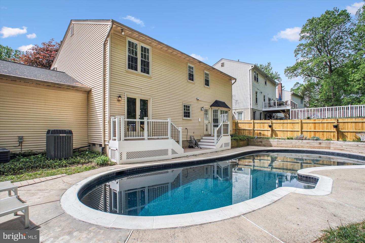 9822 FIVE OAKS RD, FAIRFAX, Virginia 22031, 4 Bedrooms Bedrooms, ,2 BathroomsBathrooms,Residential,For sale,9822 FIVE OAKS RD,VAFX2236112 MLS # VAFX2236112