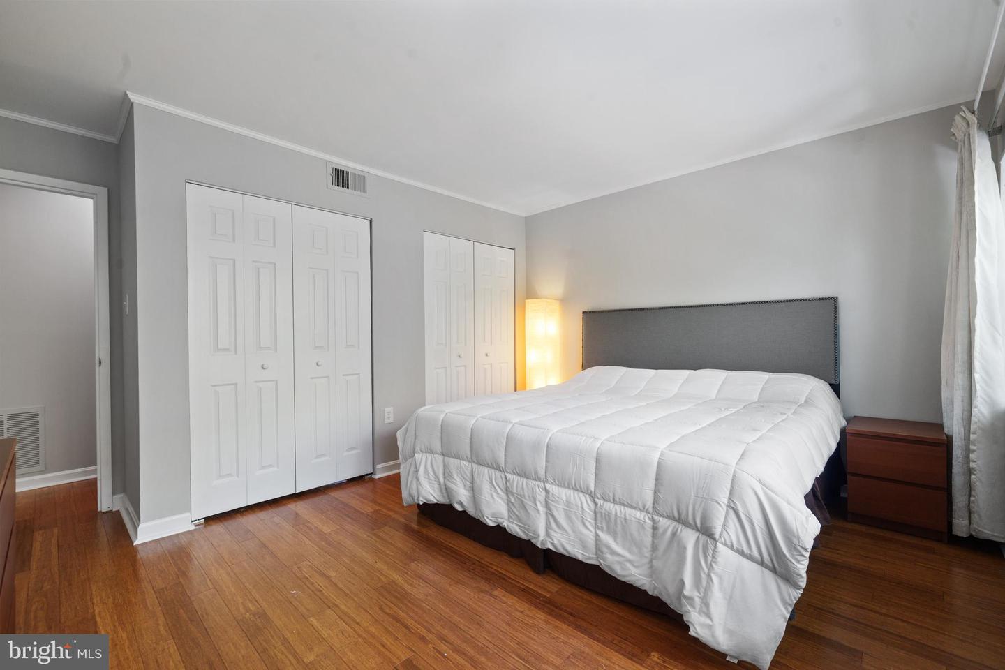 18 CANTERBURY SQ #302, ALEXANDRIA, Virginia 22304, 1 Bedroom Bedrooms, ,1 BathroomBathrooms,Residential,For sale,18 CANTERBURY SQ #302,VAAX2044376 MLS # VAAX2044376
