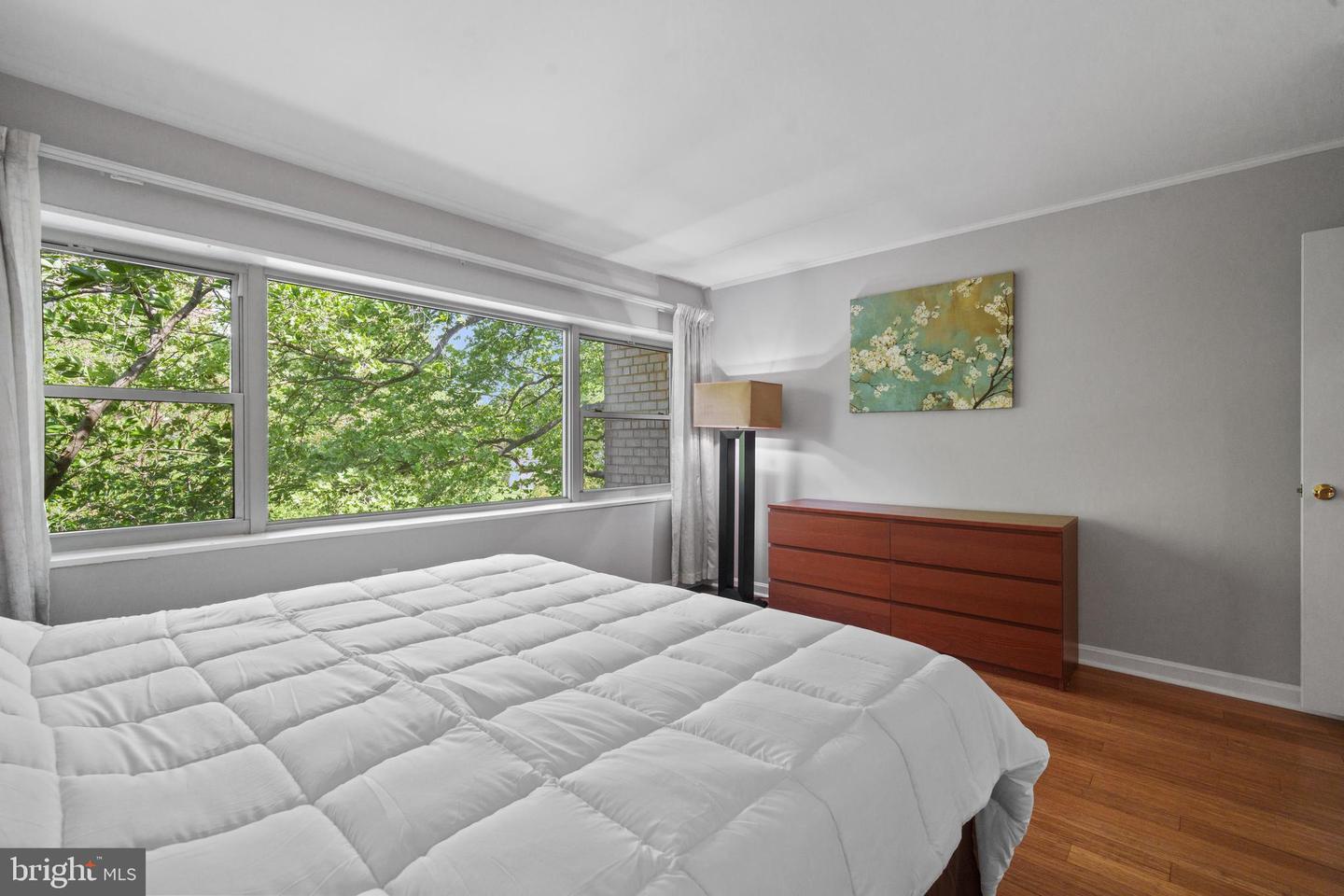 18 CANTERBURY SQ #302, ALEXANDRIA, Virginia 22304, 1 Bedroom Bedrooms, ,1 BathroomBathrooms,Residential,For sale,18 CANTERBURY SQ #302,VAAX2044376 MLS # VAAX2044376