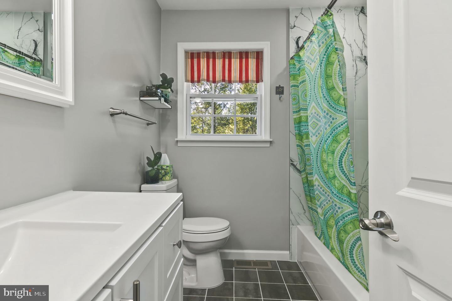 7612 LEEDS MANOR, MARSHALL, Virginia 20115, 3 Bedrooms Bedrooms, ,3 BathroomsBathrooms,Residential,For sale,7612 LEEDS MANOR,VAFQ2016338 MLS # VAFQ2016338