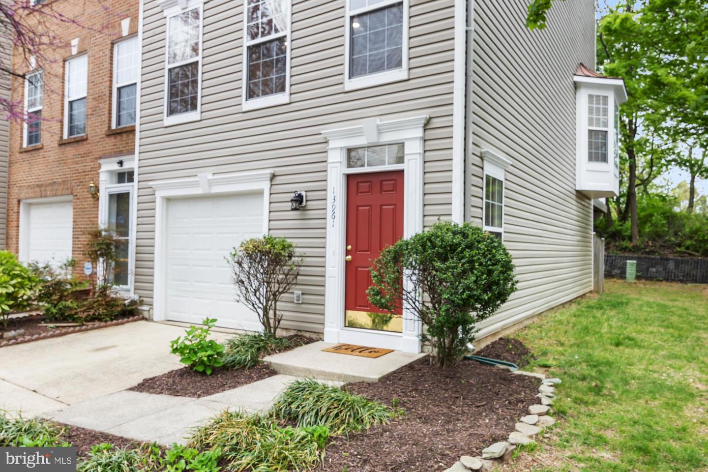 13961 GILL BROOK LN, CENTREVILLE, Virginia 20121, 3 Bedrooms Bedrooms, ,3 BathroomsBathrooms,Residential,For sale,13961 GILL BROOK LN,VAFX2236350 MLS # VAFX2236350