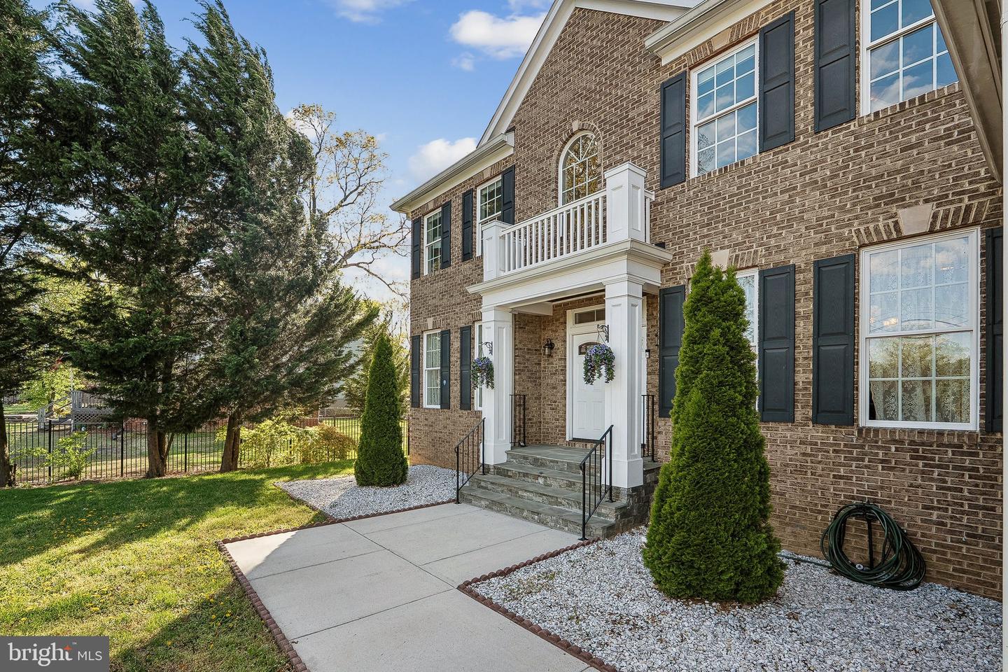 7124 BEULAH ST, ALEXANDRIA, Virginia 22315, 6 Bedrooms Bedrooms, ,5 BathroomsBathrooms,Residential,For sale,7124 BEULAH ST,VAFX2236420 MLS # VAFX2236420