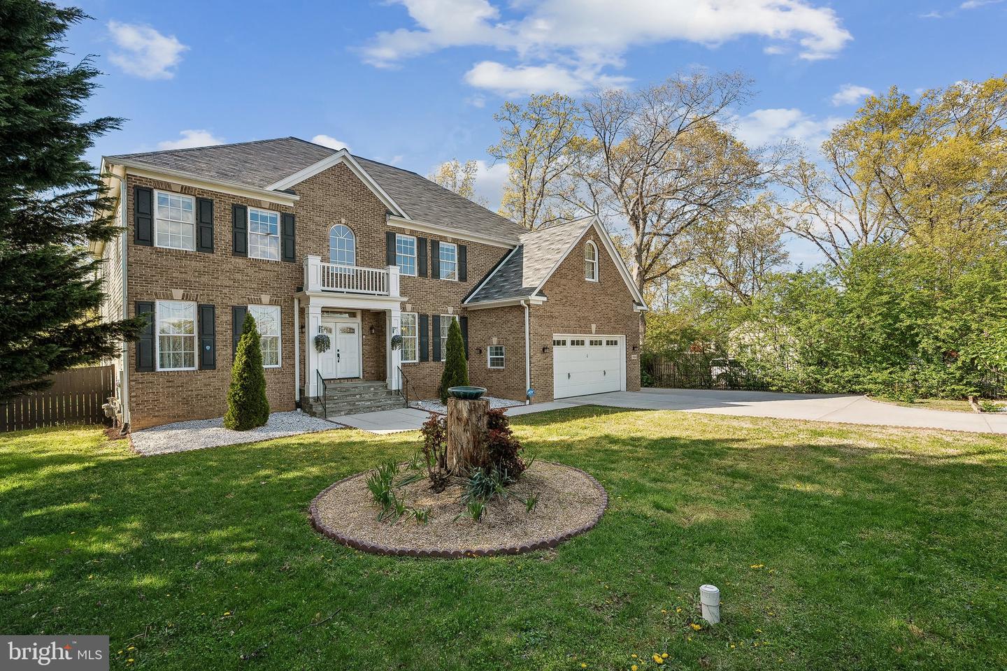 7124 BEULAH ST, ALEXANDRIA, Virginia 22315, 6 Bedrooms Bedrooms, ,5 BathroomsBathrooms,Residential,For sale,7124 BEULAH ST,VAFX2236420 MLS # VAFX2236420