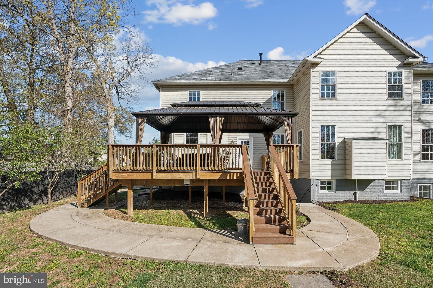 7124 BEULAH ST, ALEXANDRIA, Virginia 22315, 6 Bedrooms Bedrooms, ,5 BathroomsBathrooms,Residential,For sale,7124 BEULAH ST,VAFX2236420 MLS # VAFX2236420