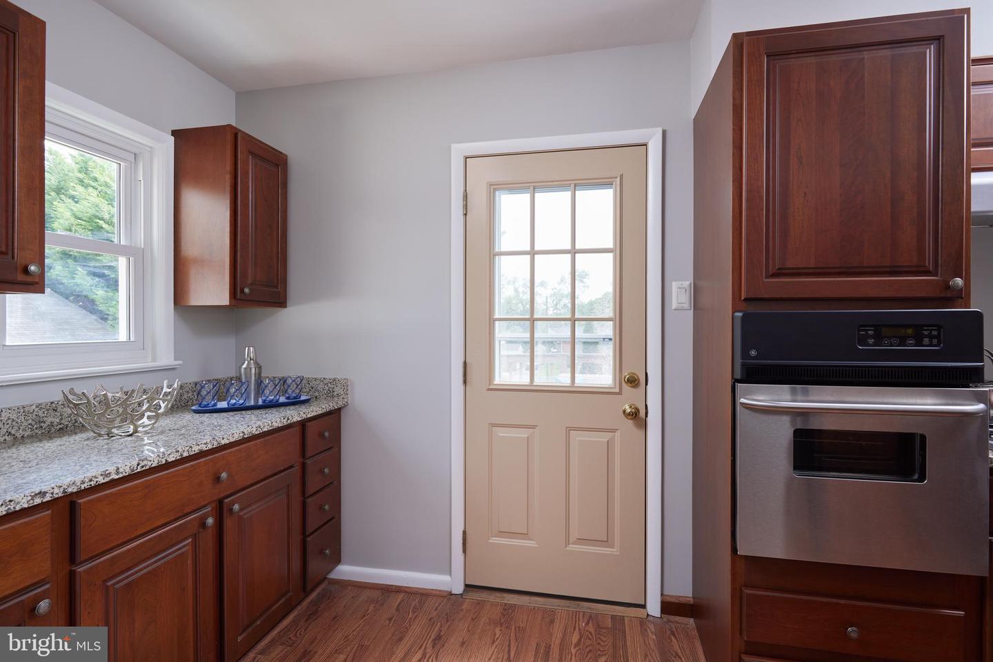 5924 2ND ST N, ARLINGTON, Virginia 22203, 4 Bedrooms Bedrooms, ,2 BathroomsBathrooms,Residential,For sale,5924 2ND ST N,VAAR2056550 MLS # VAAR2056550