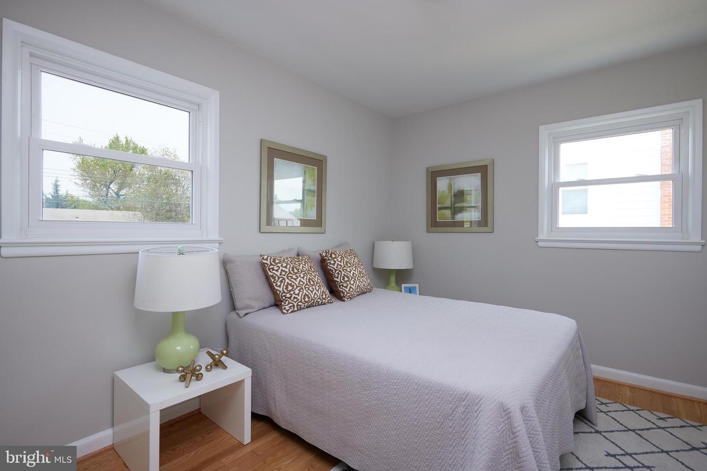 5924 2ND ST N, ARLINGTON, Virginia 22203, 4 Bedrooms Bedrooms, ,2 BathroomsBathrooms,Residential,For sale,5924 2ND ST N,VAAR2056550 MLS # VAAR2056550