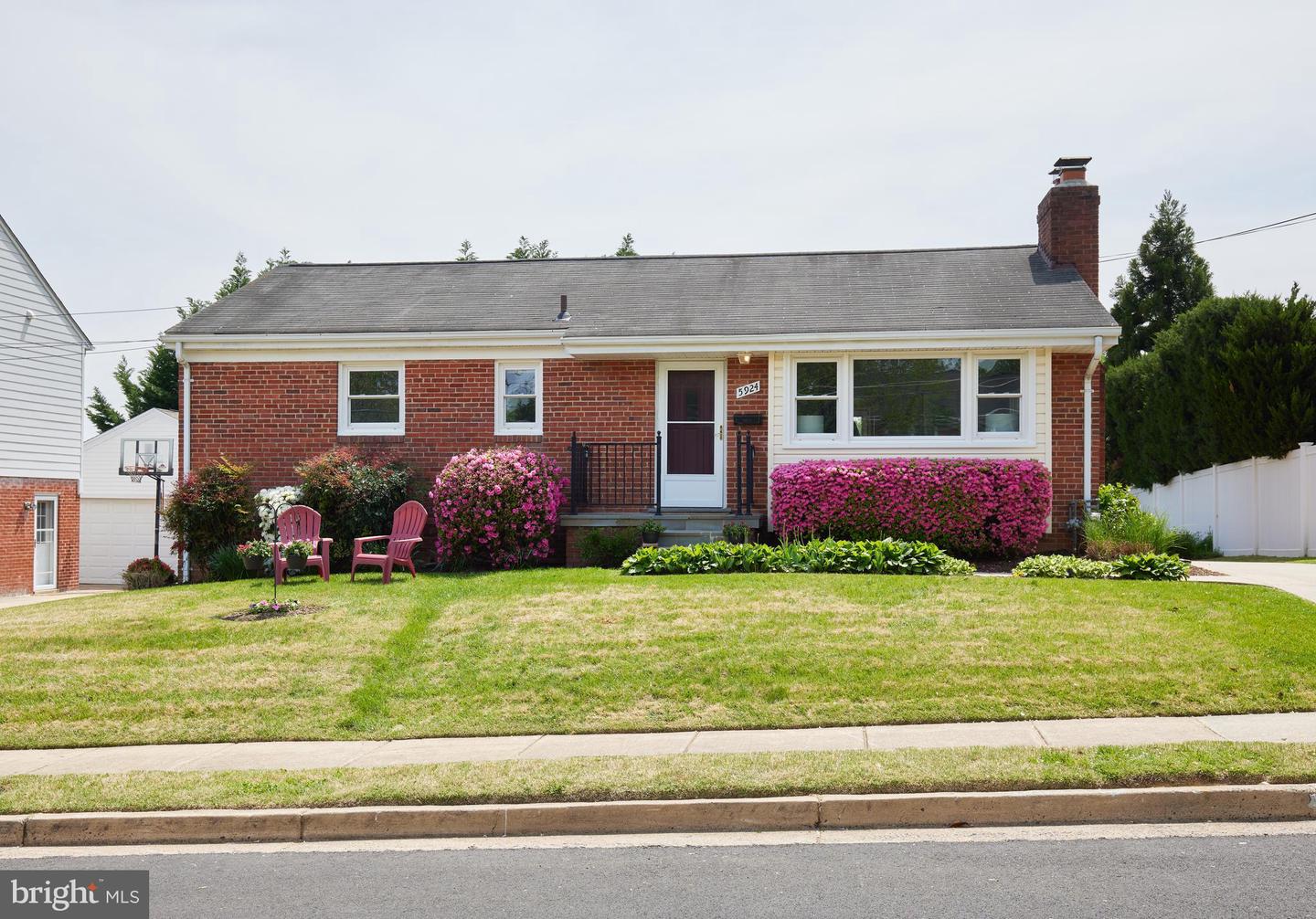 5924 2ND ST N, ARLINGTON, Virginia 22203, 4 Bedrooms Bedrooms, ,2 BathroomsBathrooms,Residential,For sale,5924 2ND ST N,VAAR2056550 MLS # VAAR2056550