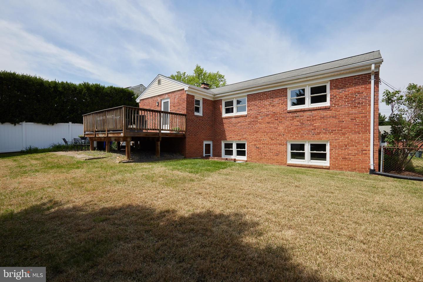 5924 2ND ST N, ARLINGTON, Virginia 22203, 4 Bedrooms Bedrooms, ,2 BathroomsBathrooms,Residential,For sale,5924 2ND ST N,VAAR2056550 MLS # VAAR2056550