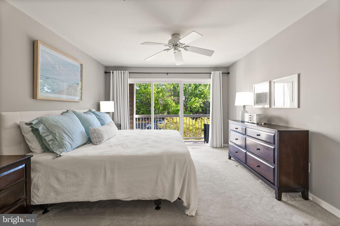 1926 CRESCENT PARK DR #30A, RESTON, Virginia 20190, 2 Bedrooms Bedrooms, ,2 BathroomsBathrooms,Residential,For sale,1926 CRESCENT PARK DR #30A,VAFX2236526 MLS # VAFX2236526