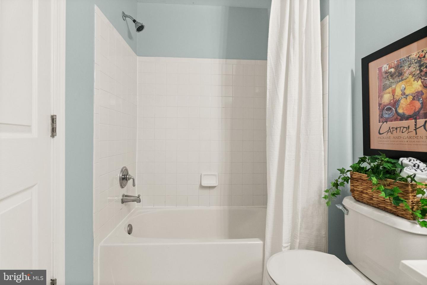1926 CRESCENT PARK DR #30A, RESTON, Virginia 20190, 2 Bedrooms Bedrooms, ,2 BathroomsBathrooms,Residential,For sale,1926 CRESCENT PARK DR #30A,VAFX2236526 MLS # VAFX2236526