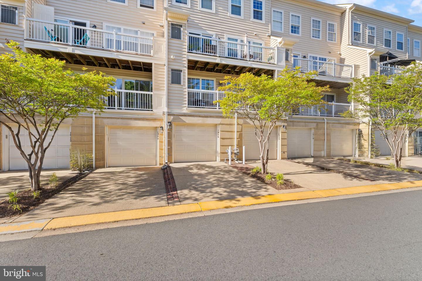 1926 CRESCENT PARK DR #30A, RESTON, Virginia 20190, 2 Bedrooms Bedrooms, ,2 BathroomsBathrooms,Residential,For sale,1926 CRESCENT PARK DR #30A,VAFX2236526 MLS # VAFX2236526