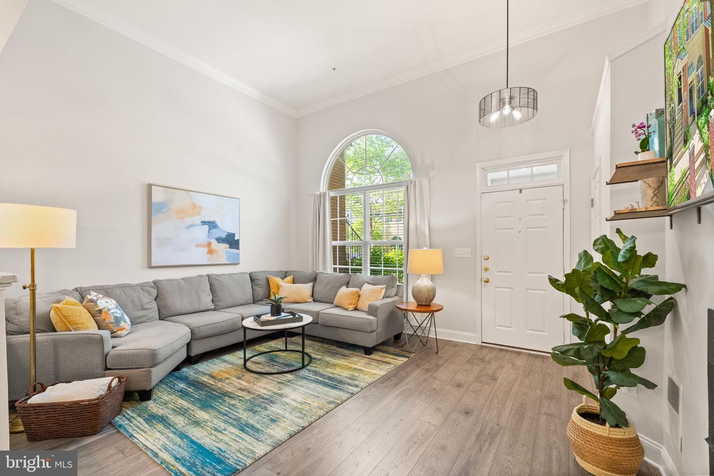 1926 CRESCENT PARK DR #30A, RESTON, Virginia 20190, 2 Bedrooms Bedrooms, ,2 BathroomsBathrooms,Residential,For sale,1926 CRESCENT PARK DR #30A,VAFX2236526 MLS # VAFX2236526