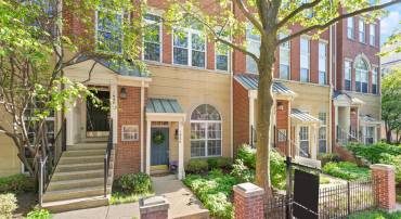 1926 CRESCENT PARK DR #30A, RESTON, Virginia 20190, 2 Bedrooms Bedrooms, ,2 BathroomsBathrooms,Residential,For sale,1926 CRESCENT PARK DR #30A,VAFX2236526 MLS # VAFX2236526