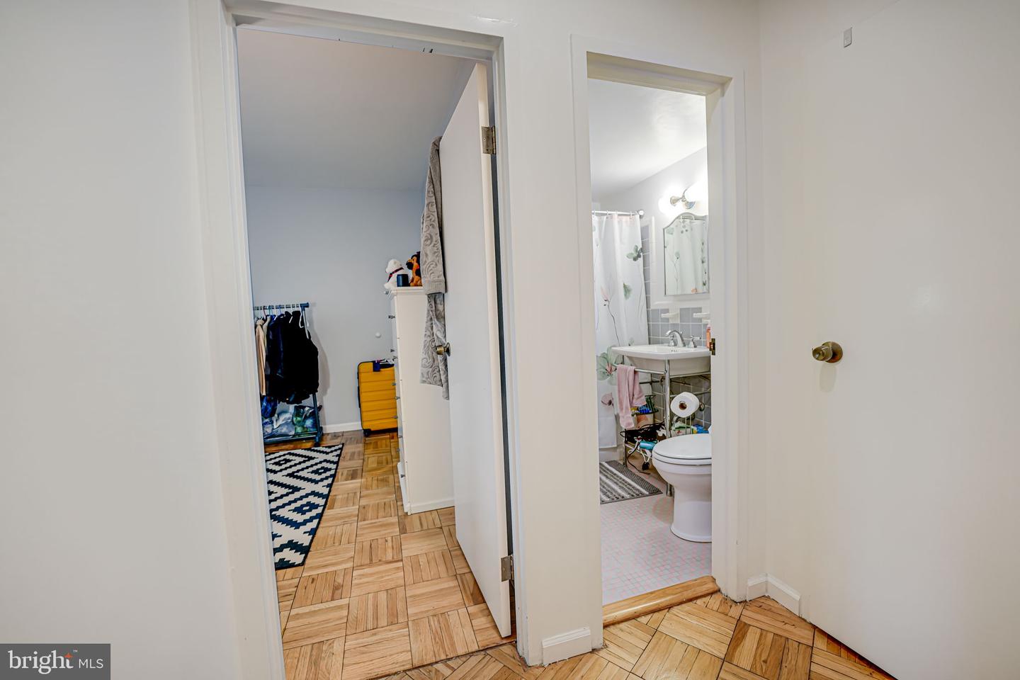 4200 CATHEDRAL AVE NW #809, WASHINGTON, District Of Columbia 20016, 1 Bedroom Bedrooms, ,1 BathroomBathrooms,Residential,For sale,4200 CATHEDRAL AVE NW #809,DCDC2197488 MLS # DCDC2197488