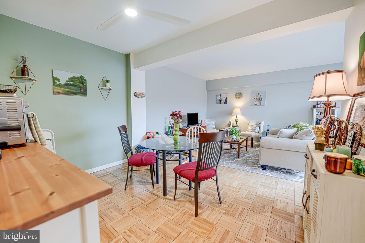 4200 CATHEDRAL AVE NW #809, WASHINGTON, District Of Columbia 20016, 1 Bedroom Bedrooms, ,1 BathroomBathrooms,Residential,For sale,4200 CATHEDRAL AVE NW #809,DCDC2197488 MLS # DCDC2197488