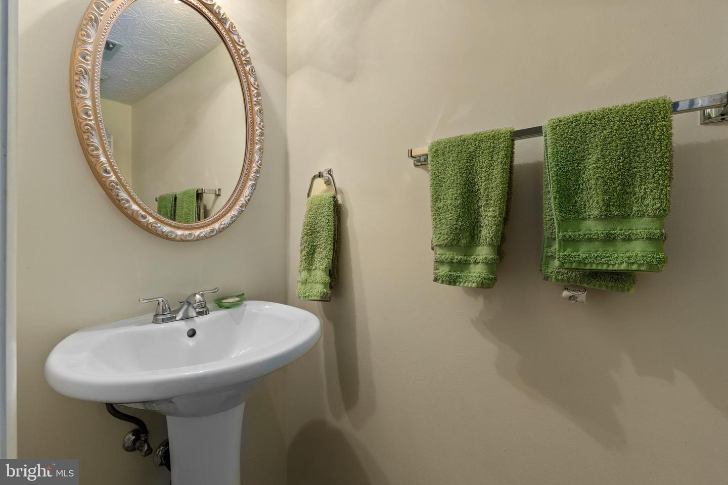 1668 HARVEST GREEN CT, RESTON, Virginia 20194, 2 Bedrooms Bedrooms, ,1 BathroomBathrooms,Residential,For sale,1668 HARVEST GREEN CT,VAFX2236608 MLS # VAFX2236608