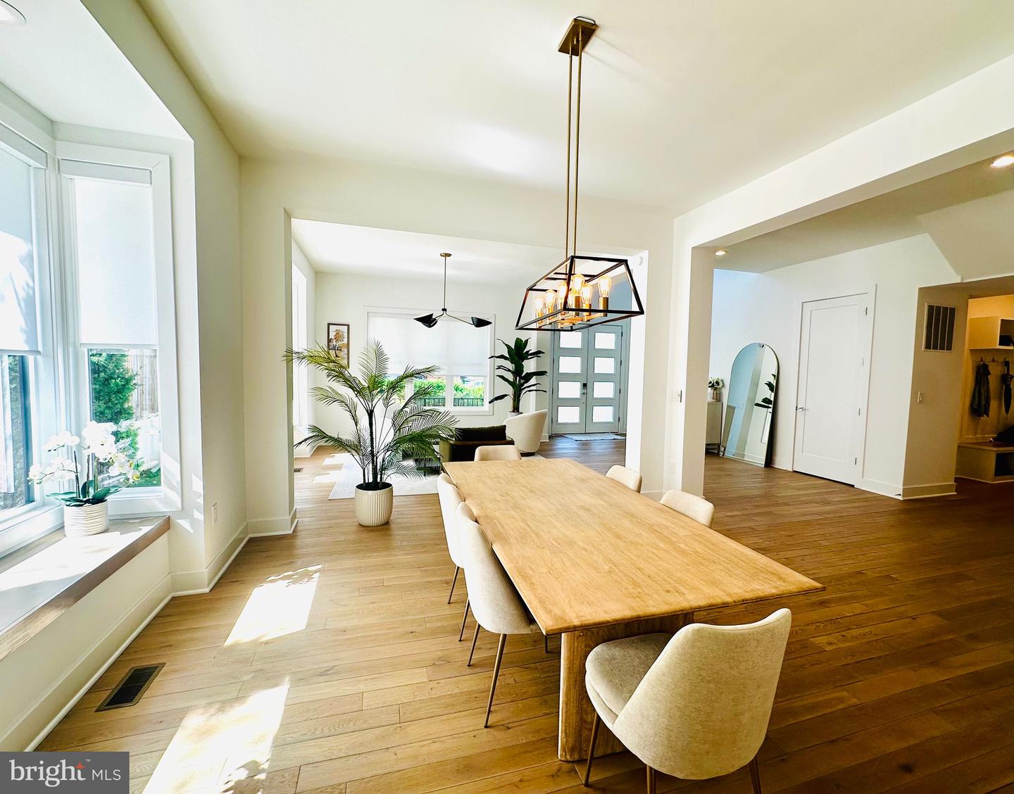 2033 GRIFFITH RD, FALLS CHURCH, Virginia 22043, 6 Bedrooms Bedrooms, ,5 BathroomsBathrooms,Residential,For sale,2033 GRIFFITH RD,VAFX2236646 MLS # VAFX2236646