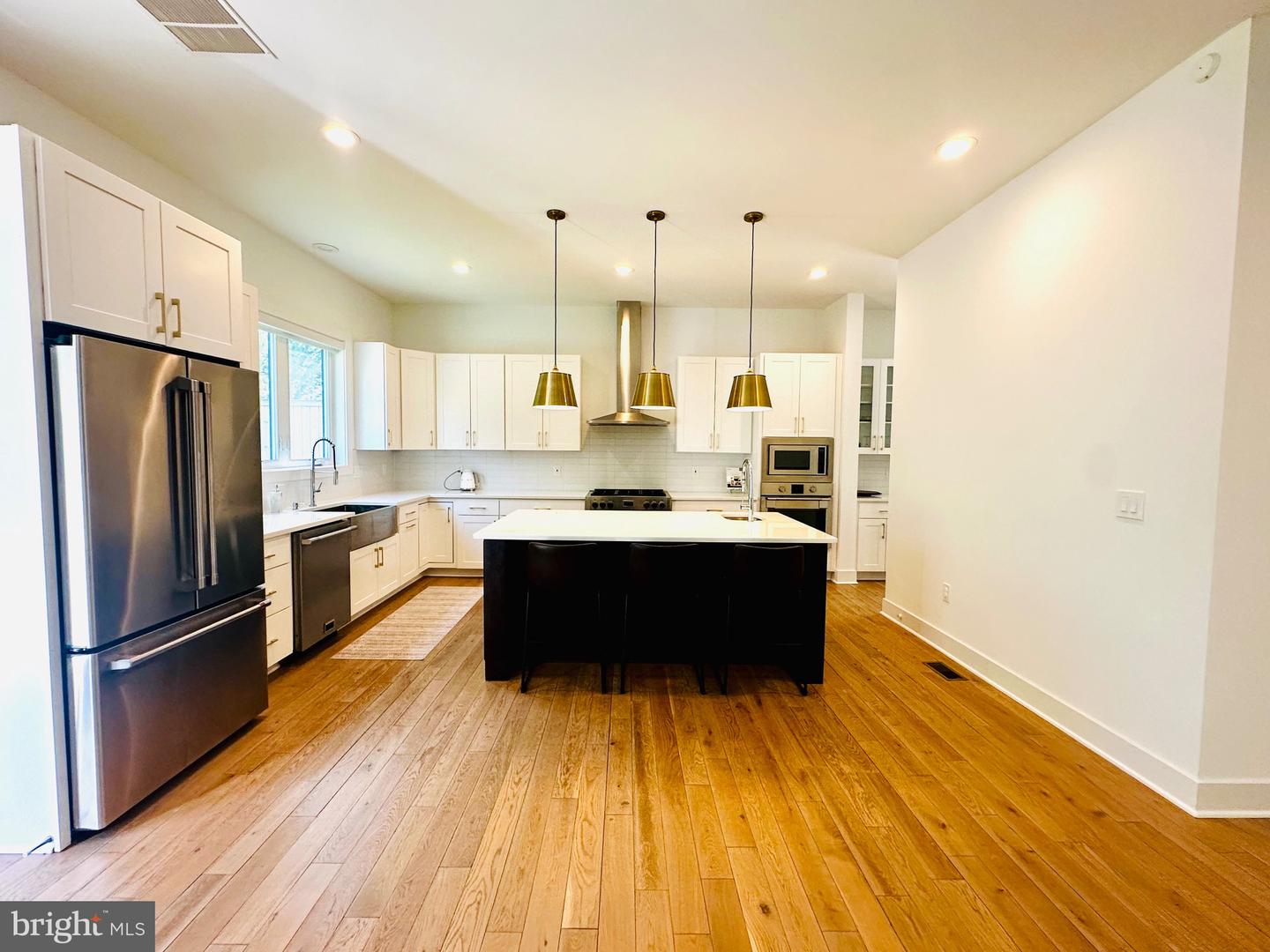 2033 GRIFFITH RD, FALLS CHURCH, Virginia 22043, 6 Bedrooms Bedrooms, ,5 BathroomsBathrooms,Residential,For sale,2033 GRIFFITH RD,VAFX2236646 MLS # VAFX2236646