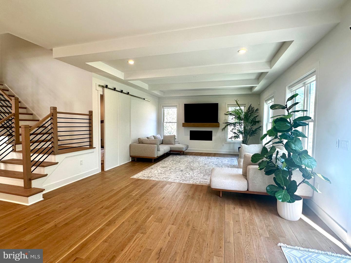2033 GRIFFITH RD, FALLS CHURCH, Virginia 22043, 6 Bedrooms Bedrooms, ,5 BathroomsBathrooms,Residential,For sale,2033 GRIFFITH RD,VAFX2236646 MLS # VAFX2236646
