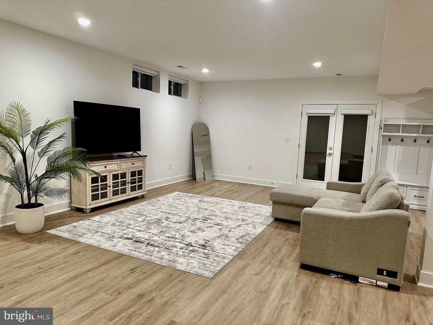 2033 GRIFFITH RD, FALLS CHURCH, Virginia 22043, 6 Bedrooms Bedrooms, ,5 BathroomsBathrooms,Residential,For sale,2033 GRIFFITH RD,VAFX2236646 MLS # VAFX2236646