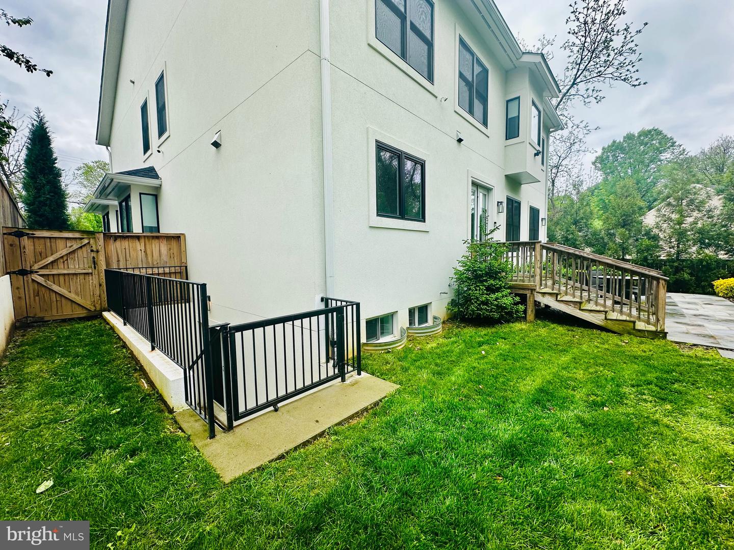 2033 GRIFFITH RD, FALLS CHURCH, Virginia 22043, 6 Bedrooms Bedrooms, ,5 BathroomsBathrooms,Residential,For sale,2033 GRIFFITH RD,VAFX2236646 MLS # VAFX2236646